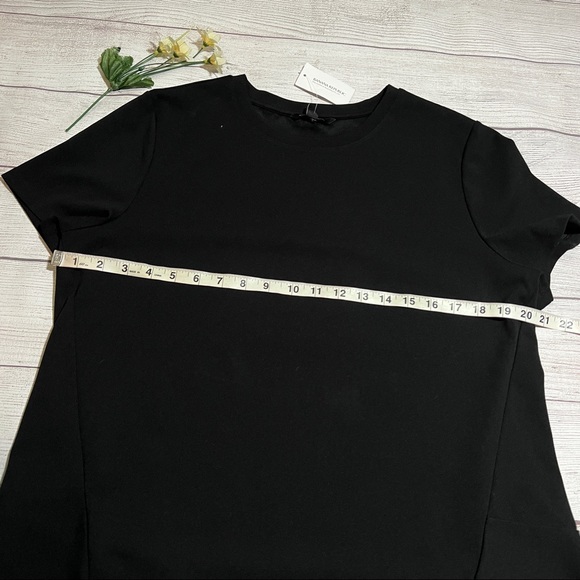 Banana Republic Crew Neck Short Sleeve Panel Detail Top - Picture 9 of 11